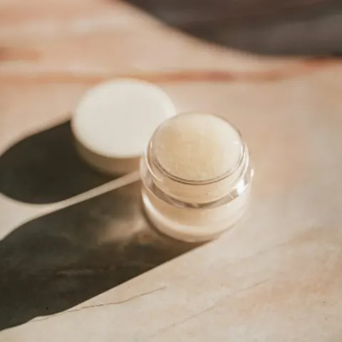مرطب شفايف SPF 15